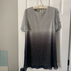 NWOT Show Me Your Mumu Jenner Ombré Shift Dress Silver and Black Size: Medium